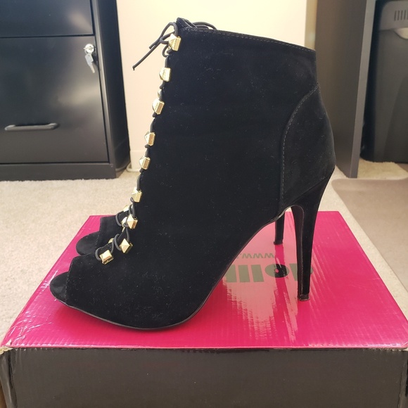 Dollhouse Tantrum Studded Lace-up Peep-toe Booties - Picture 3 of 7